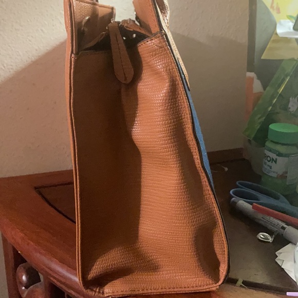 Satchel by Sugar - Picture 3 of 10